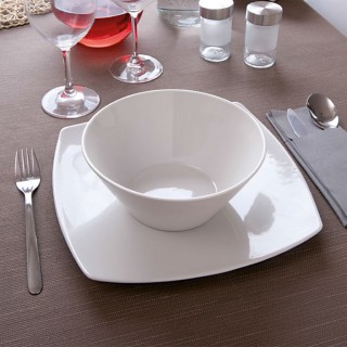 Assiette carrée en porcelaine blanche - L 26.5 cm