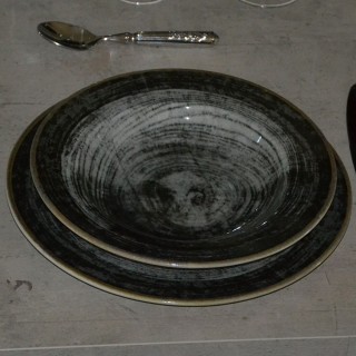 Lot 6 assiettes creuses Black round - D 23 cm