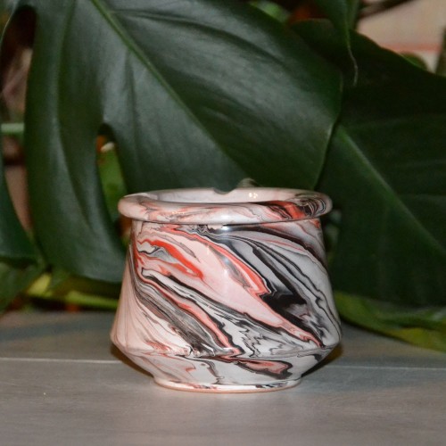 Cendrier Tunisien Karim marbré noir, rouge et blanc 2