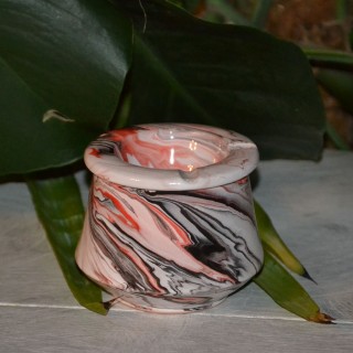 Cendrier Tunisien Karim marbré noir, rouge et blanc