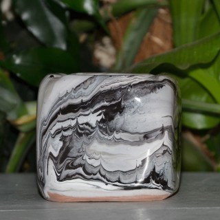 Cendrier anti fumée Cube marbré noir et blanc