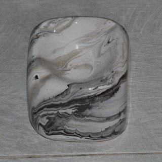 Cendrier anti fumée Cube marbré noir et blanc