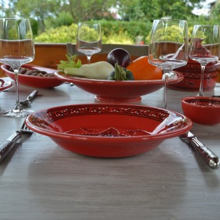 Service de table Tatoué rouge - 12 pers
